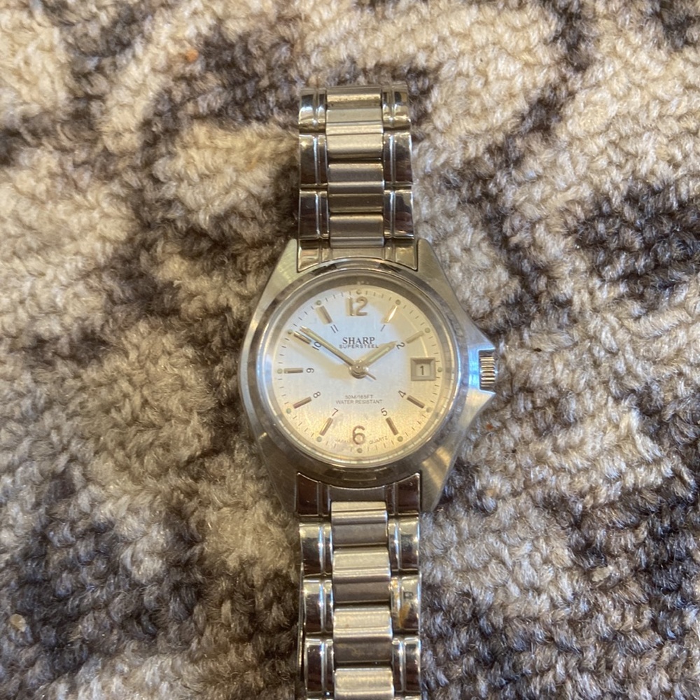 Sharp Watch - image 2